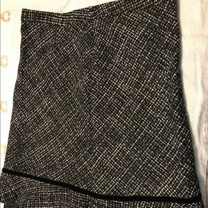 Gap Herringbone satin lined skirt